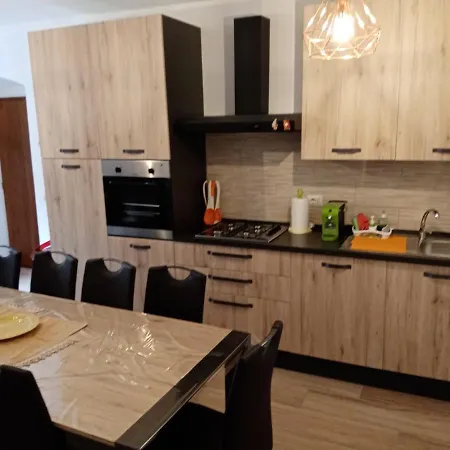 Ferienwohnung La Dimora Di Pietra Gubbio Exterior foto