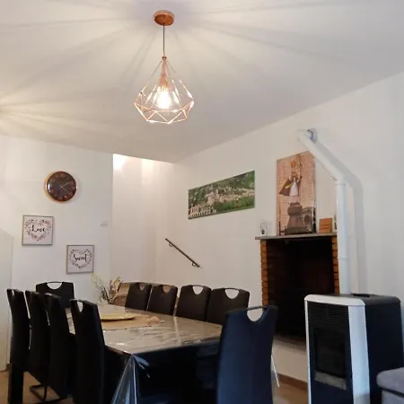 Ferienwohnung La Dimora Di Pietra Gubbio Exterior foto